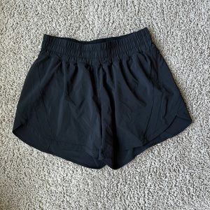 lululemon track that short - size 8